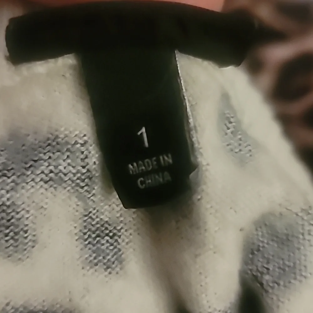 Torrid Leopard Long Sleeve Raglan Sweatshirt Size 1/14 - Picture 8 of 8